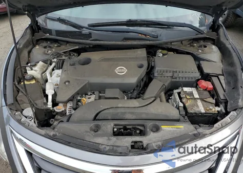 2015 Nissan Altima 2.5 z USA, uszkodzony, nr VIN 1N4AL3AP4FC480887